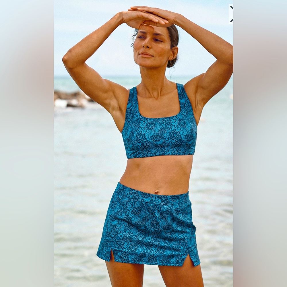 Garnet Hill High Tide Swim Skirt in Marine Blue Texture Size 6 (bottoms only)